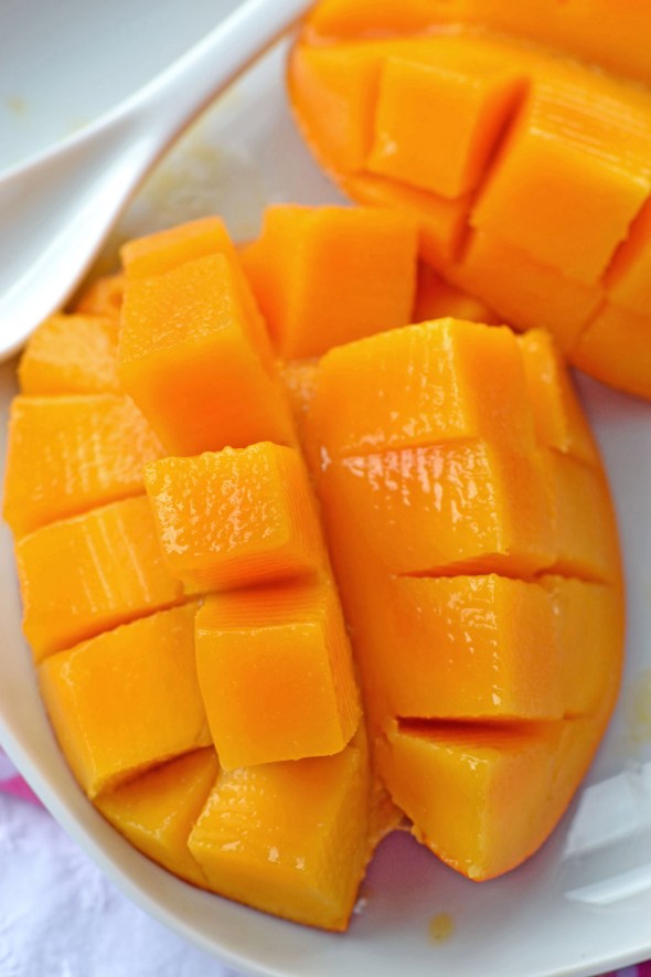 cut mango