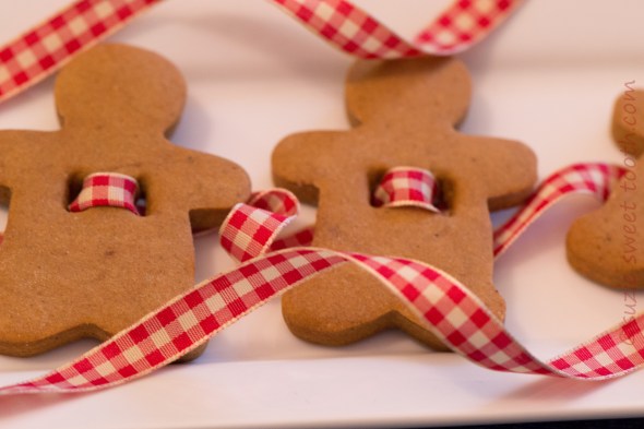 gingerbread garland