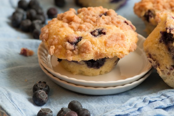 blueberry streusel muffins 2