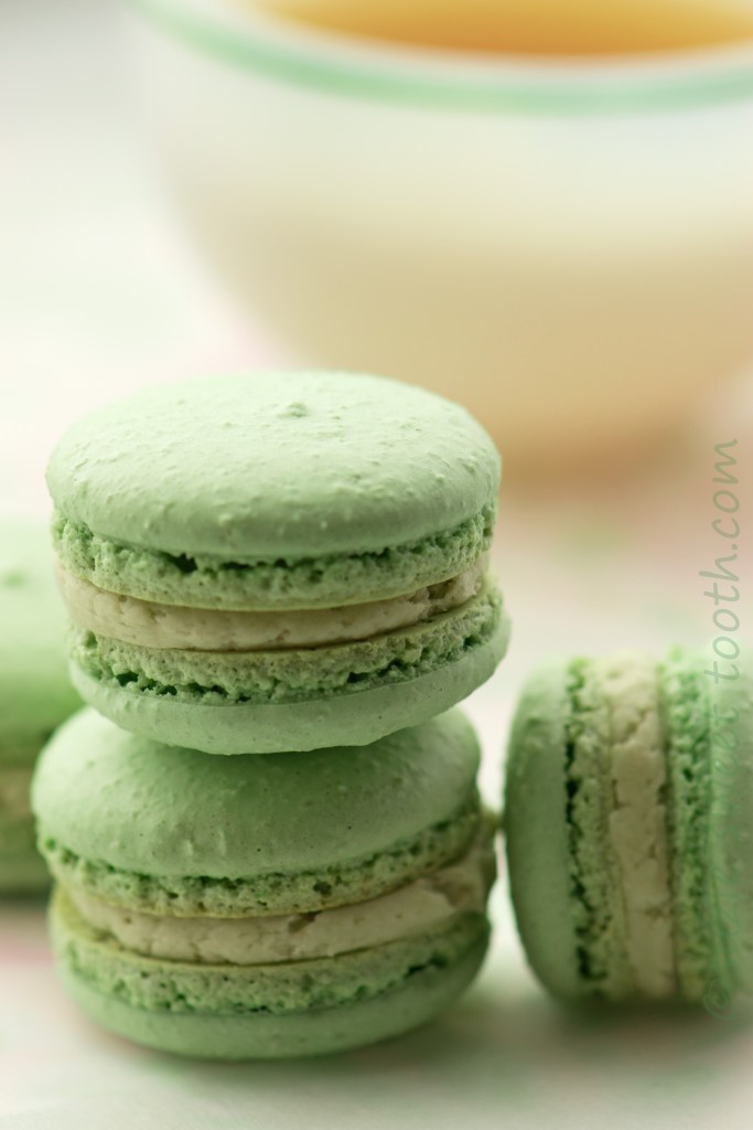 matcha green tea macarons