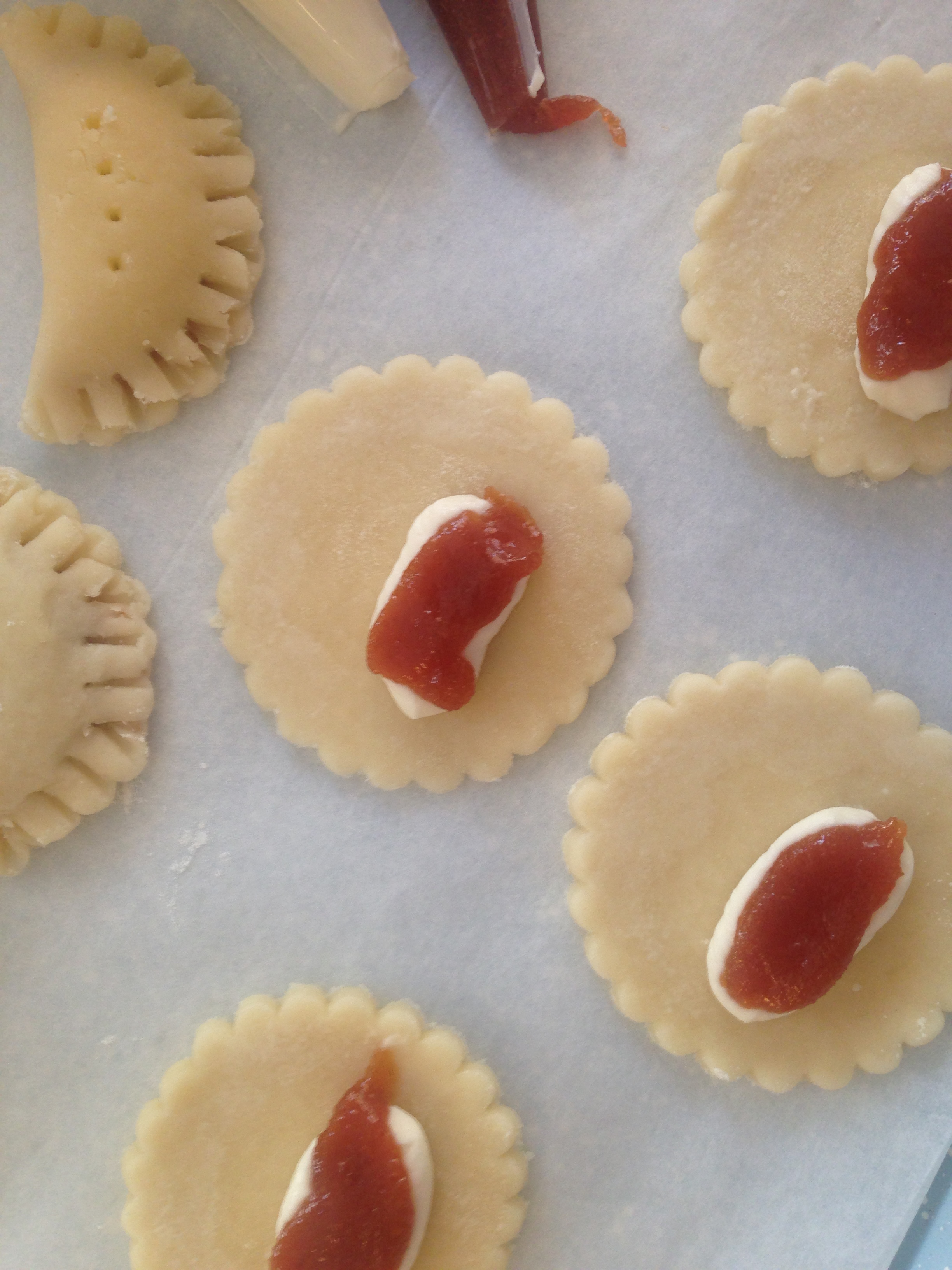 25D70C90-BEE4-4C27-80D5-A9BAE68D15FD