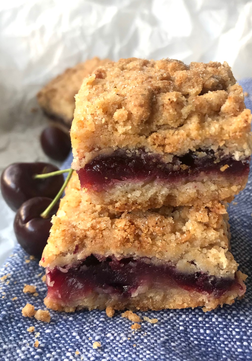 Sweet Cherry Crumb&nbsp;Bars